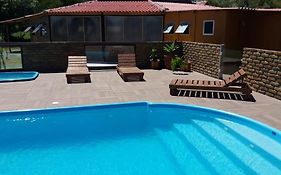 Pousada e Lazer MARICÁ